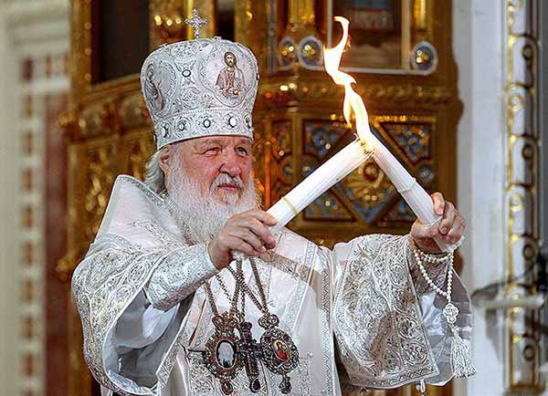 Пасхальное богослужение в храме Христа Спасителя